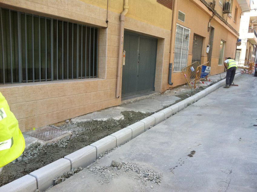 Remodelación y mejora del entorno urbano de Petrel